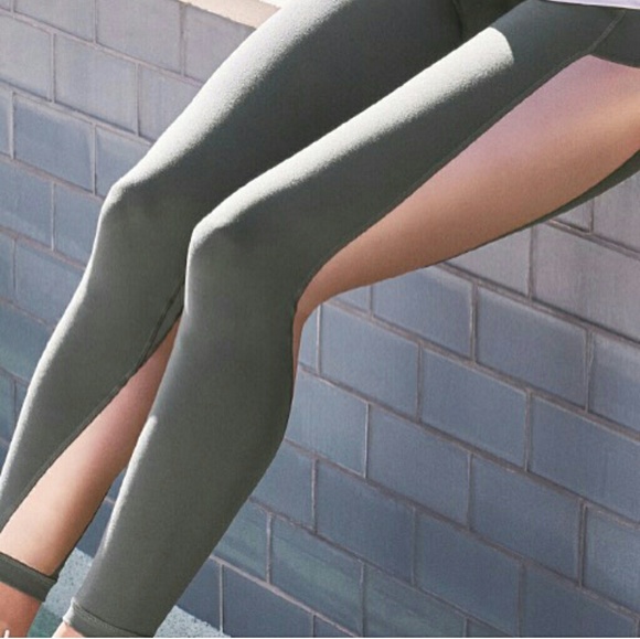 Calia Lumia rose gold leggings - Picture 4 of 8